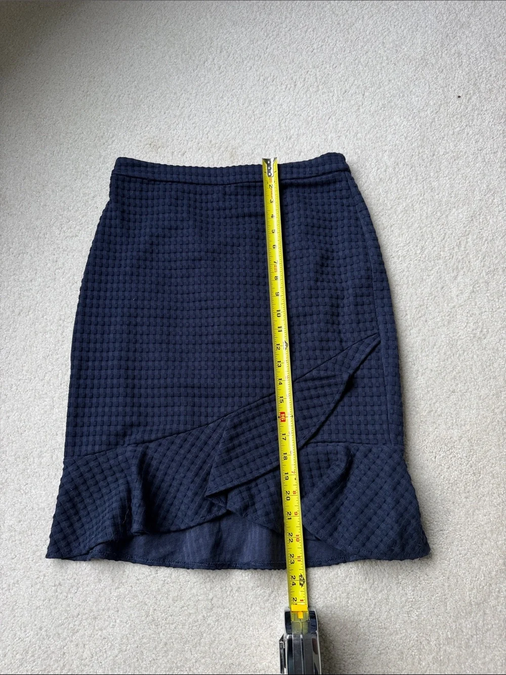 Banana Republic flounce hem pencil skirt